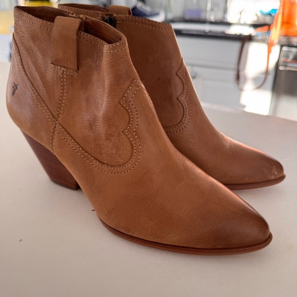 NEW! FRYE REINA BOOTIE Women's Western Leather Boots Brown Size 10 - Picture 12 of 12